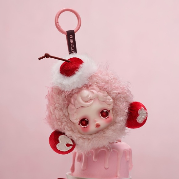 Authentic Skullpanda You Found Me Moldy Muffin Earphone Case - Picture 6 of 6